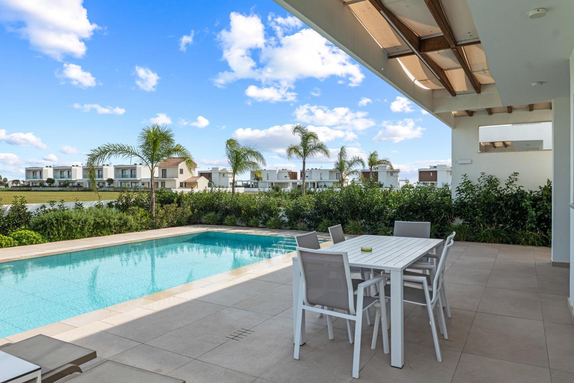 Serenity Waves Villa 20 لارنكا المظهر الخارجي الصورة